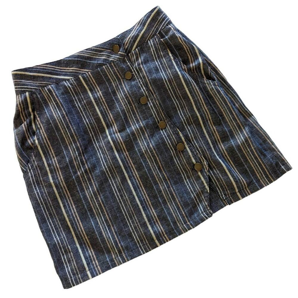 Fashion on Earth Blue Stripped Mini Skirt Small